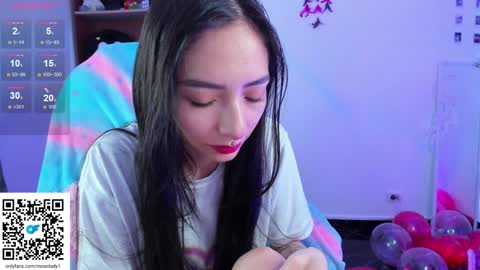 Snapshot of moonlady_ chatting on February 4, 11:27 pm MOON  online show from February 4, 11:27 pm