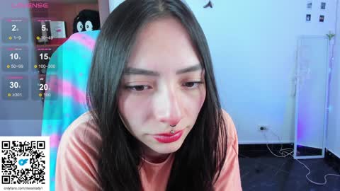 Snapshot of moonlady_ chatting on January 24, 10:19 pm MOON  online show from January 24, 10:19 pm