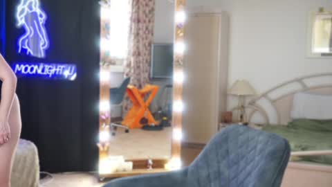 Snapshot of moonlight4u chatting on March 8, 6:41 am Jane online show from March 8, 6:41 am