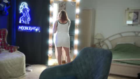 Snapshot of moonlight4u chatting on March 11, 6:08 am Jane online show from March 11, 6:08 am