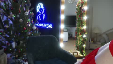 Snapshot of moonlight4u chatting on December 23, 4:44 am Jane online show from December 23, 4:44 am
