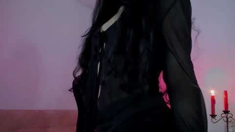 Snapshot of moonmadison chatting on October 18, 5:54 am Madison online show from October 18, 5:54 am