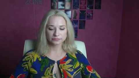 Susanna online show from April 10, 6:30 am