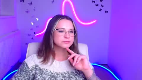 Susanna online show from December 5, 12:06 pm