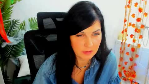 Ask me  online show from October 20, 4:04 am