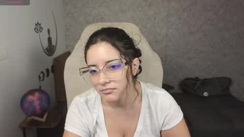 Moon Woman online show from February 24, 3:21 am