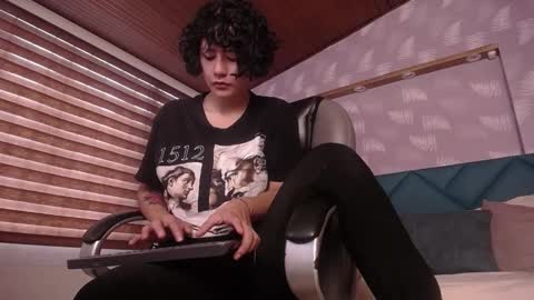 Michelle online show from February 9, 1:14 pm