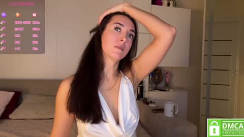 Snapshot of moorekatty chatting on December 12, 9:26 pm Please call my Kattypvt 60 tk in minut open Free Lovense control in pvt online show from December 12, 9:26 pm