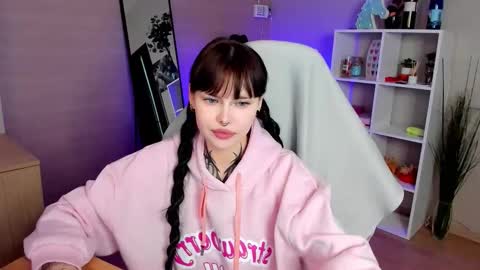 Snapshot of morana_batt chatting on October 11, 2:27 am Morana online show from October 11, 2:27 am