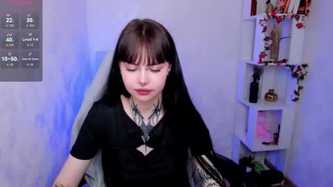 Snapshot of morana_batt chatting on October 9, 2:05 am Morana online show from October 9, 2:05 am