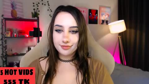 Snapshot of moranakit chatting on October 15, 8:17 am Morana Mayer online show from October 15, 8:17 am