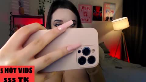 Snapshot of moranakit chatting on October 12, 7:55 am Morana Mayer online show from October 12, 7:55 am
