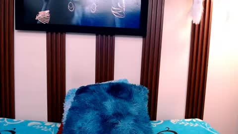 alexia online show from June 17, 7:04 pm