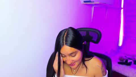 morena_rodriguez_9 online show from January 7, 4:54 pm