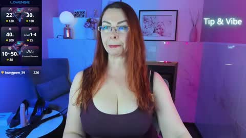 Snapshot of mrs_ingrid chatting on February 26, 3:21 pm Ingrid online show from February 26, 3:21 pm