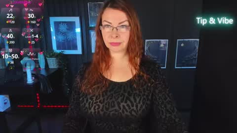 Snapshot of mrs_ingrid chatting on February 14, 7:28 am Ingrid online show from February 14, 7:28 am