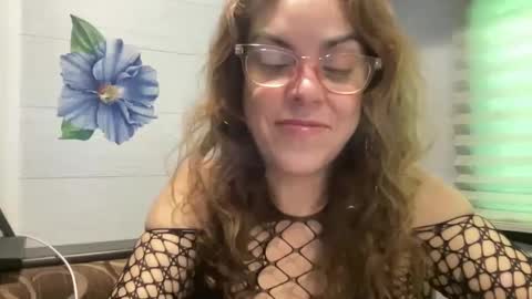mrs_kinkie online show from December 7, 4:36 pm