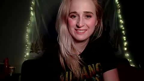 msclairewhatever online show from January 7, 1:53 am