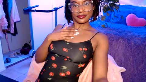 CocoSage online show from March 4, 8:21 am