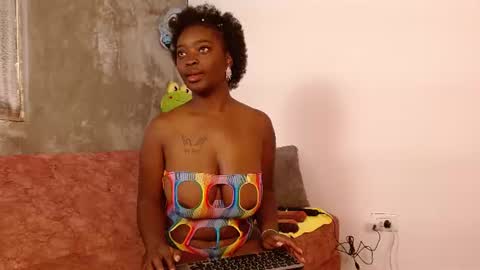 Leidy online show from July 17, 6:00 pm