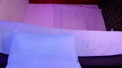 Snapshot of muriel_belovv chatting on March 1, 3:21 am Tell me Sofi online show from March 1, 3:21 am