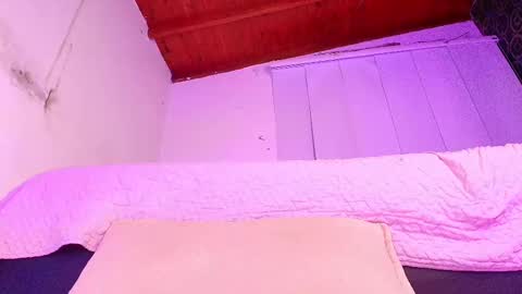 Snapshot of muriel_belovv chatting on February 26, 3:03 am Tell me Sofi online show from February 26, 3:03 am