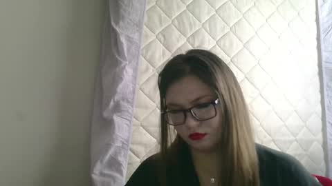 musechic_wild online show from March 31, 10:48 am