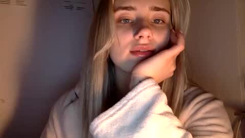 musescorner online show from March 2, 5:52 pm