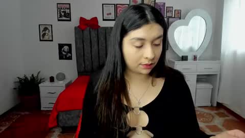 mushi_ online show from March 28, 8:08 pm