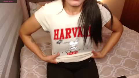 Snapshot of musicayluna chatting on February 13, 11:47 pm VALENTINA Luna online show from February 13, 11:47 pm