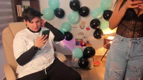 Snapshot of musicayluna chatting on March 6, 5:03 am VALENTINA Luna online show from March 6, 5:03 am