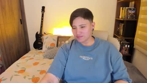 Snapshot of musicayluna chatting on October 10, 4:06 am VALENTINA Luna online show from October 10, 4:06 am