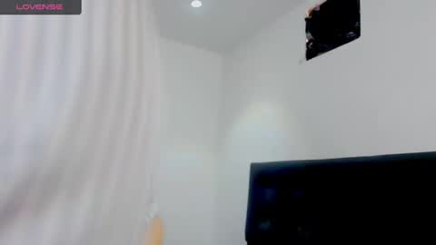 Snapshot of mussa_hott chatting on February 28, 7:14 pm Mussa Hott online show from February 28, 7:14 pm