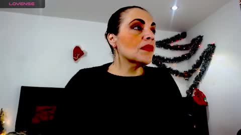 Snapshot of mussa_hott chatting on December 17, 8:10 pm Mussa Hott online show from December 17, 8:10 pm