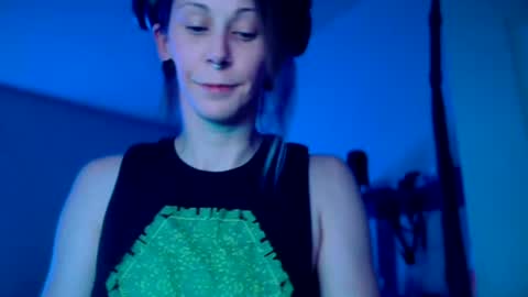 ghost mantis online show from June 17, 11:33 am