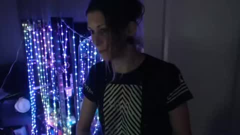 ghost mantis online show from July 2, 3:23 am