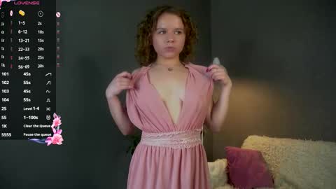 Curly Monique online show from December 5, 7:52 am