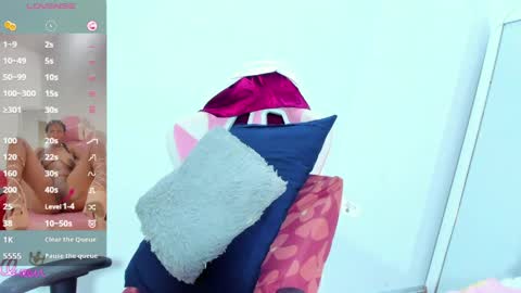 Samanta  online show from April 13, 1:34 pm