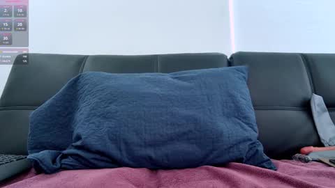 Snapshot of mystery_nymph_milf chatting on February 14, 3:58 pm Mystery Nymph Milf online show from February 14, 3:58 pm