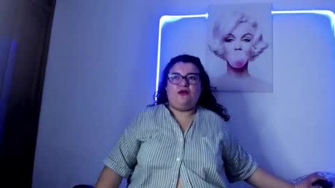 Snapshot of mystery_psique chatting on October 6, 3:18 pm mystery_psique online show from October 6, 3:18 pm