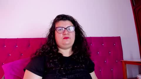 Snapshot of mystery_psique chatting on October 2, 9:53 pm mystery_psique online show from October 2, 9:53 pm