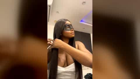 BIG BOOTY MYSTICA LEE online show from December 3, 11:45 am