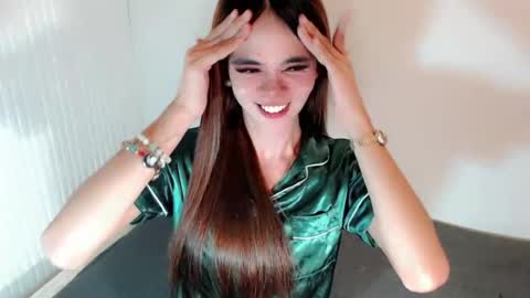 Krestine Mae online show from July 8, 11:45 am