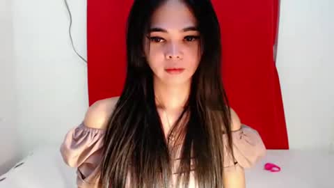 Krestine Mae online show from October 28, 3:12 am