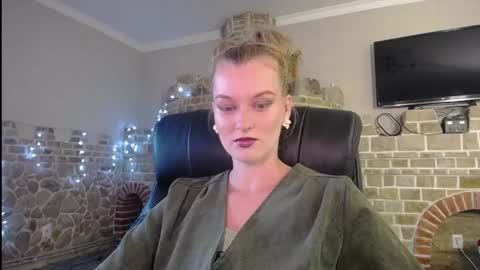 Snapshot of mysticvenus_ chatting on September 16, 2:58 pm mysticvenus_ online show from September 16, 2:58 pm