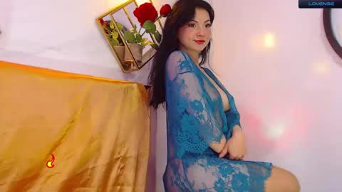 naamah_b online show from January 17, 2:18 pm