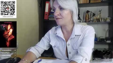 Snapshot of nadin_slut chatting on October 6, 9:19 pm Nadin online show from October 6, 9:19 pm