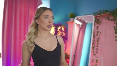 Nadia online show from March 2, 7:15 am