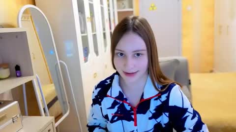 naebina online show from November 20, 9:54 am