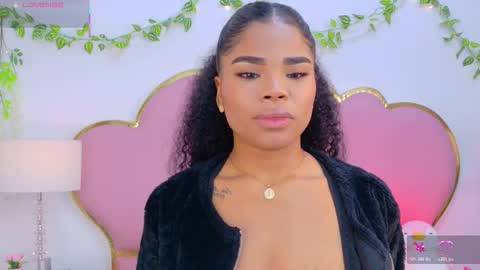 NahiaraReina  online show from December 2, 1:57 pm